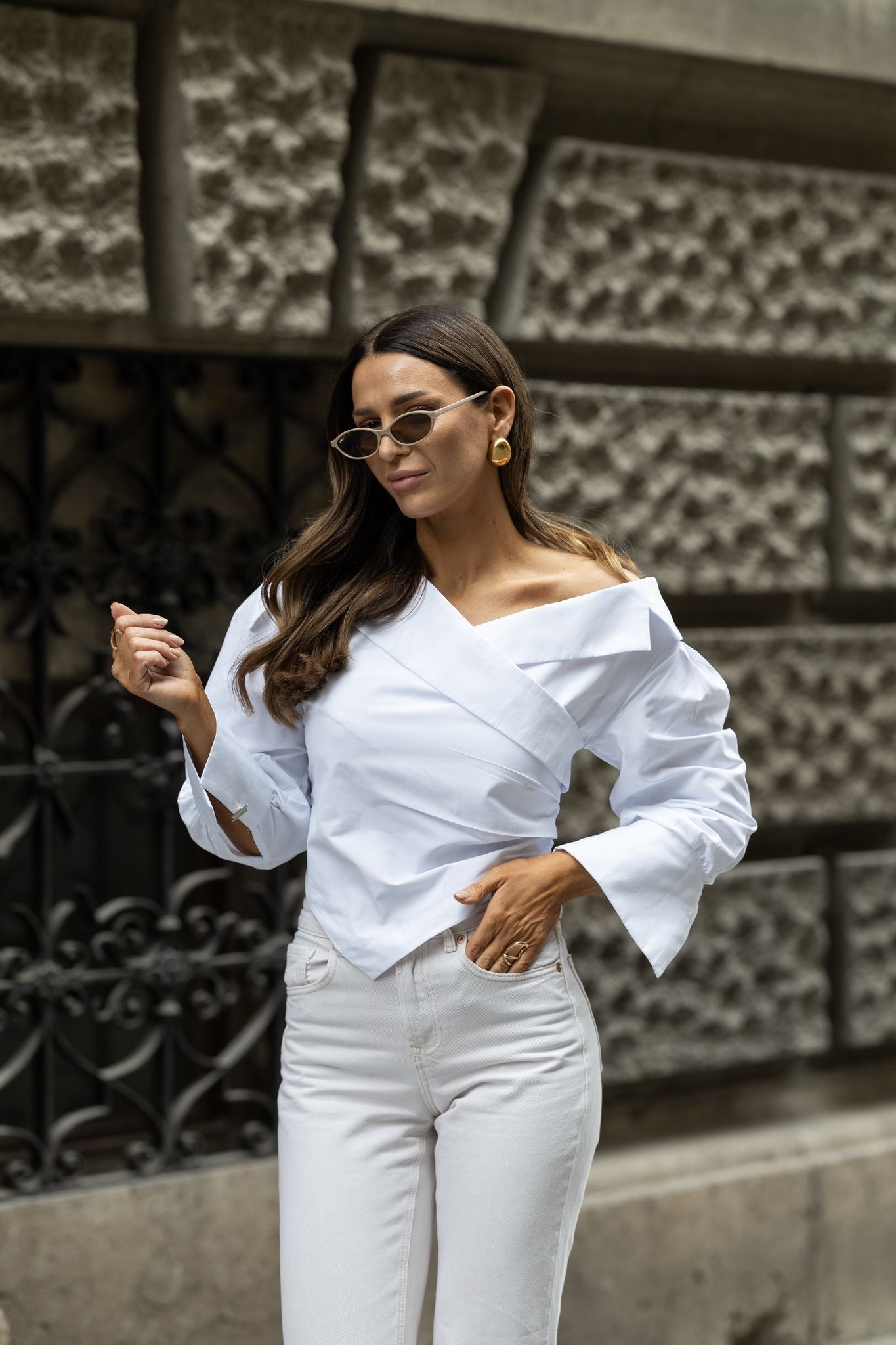 The Essential Crop Shirt-White