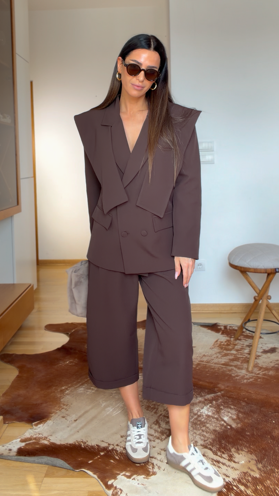 Oversize odelo sa bermudama- Braon