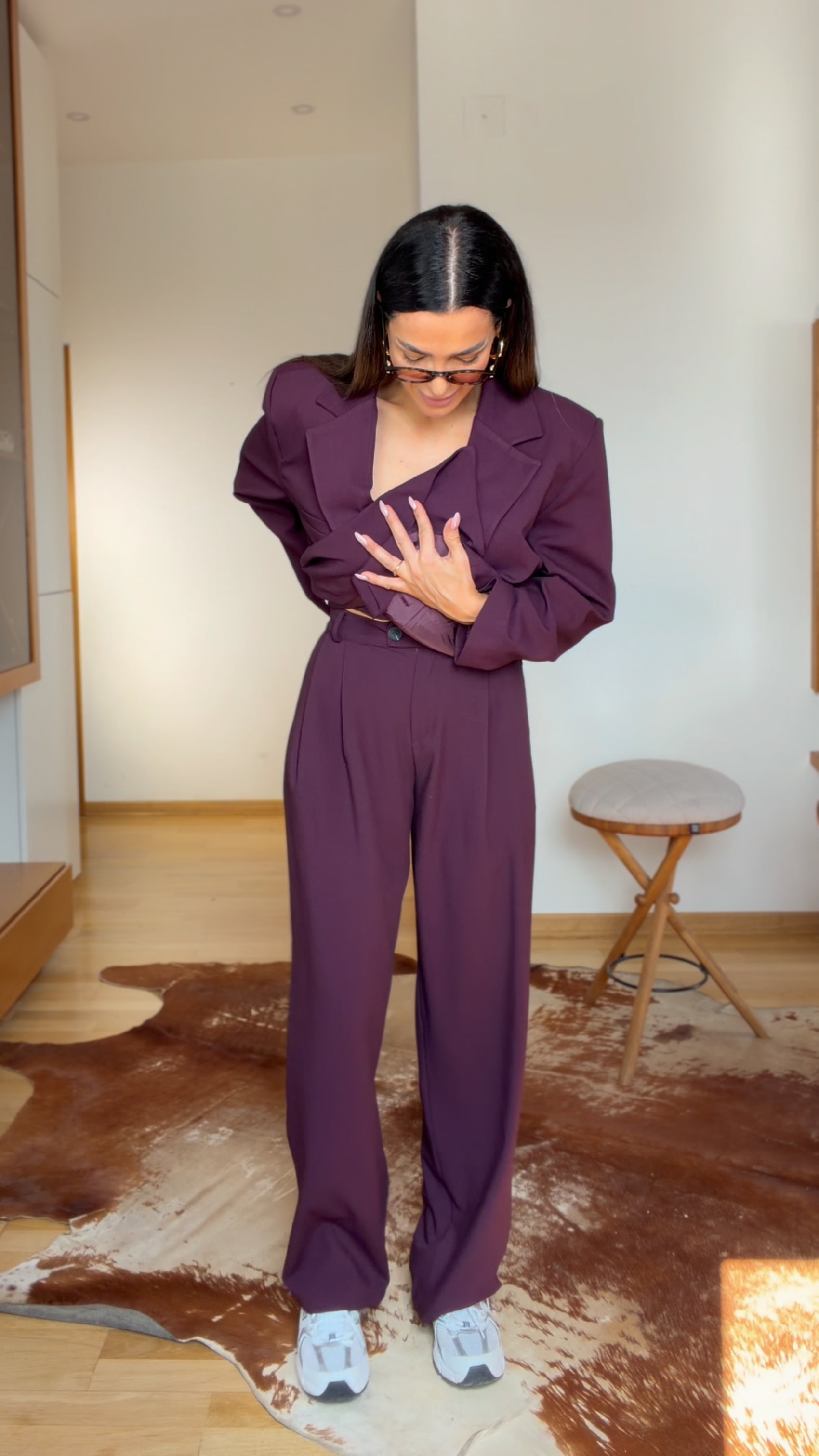 Ljubičasto-bordo pantalone