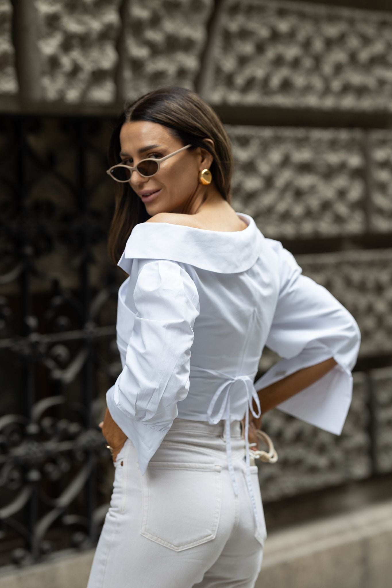 The Essential Crop Shirt-White
