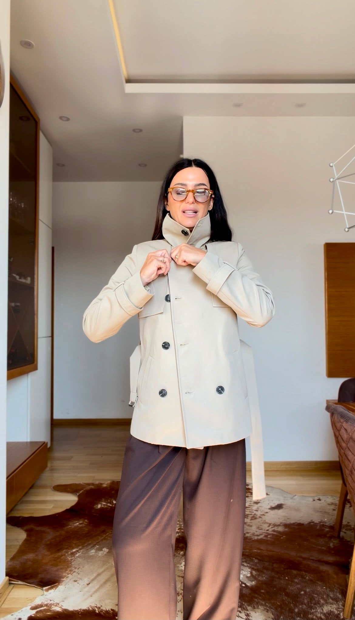 Short Trench Coat- Beige